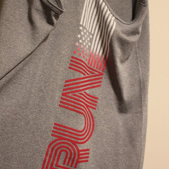 Old Navy Grey Activewear Run Tank Top - Picture 2 of 7